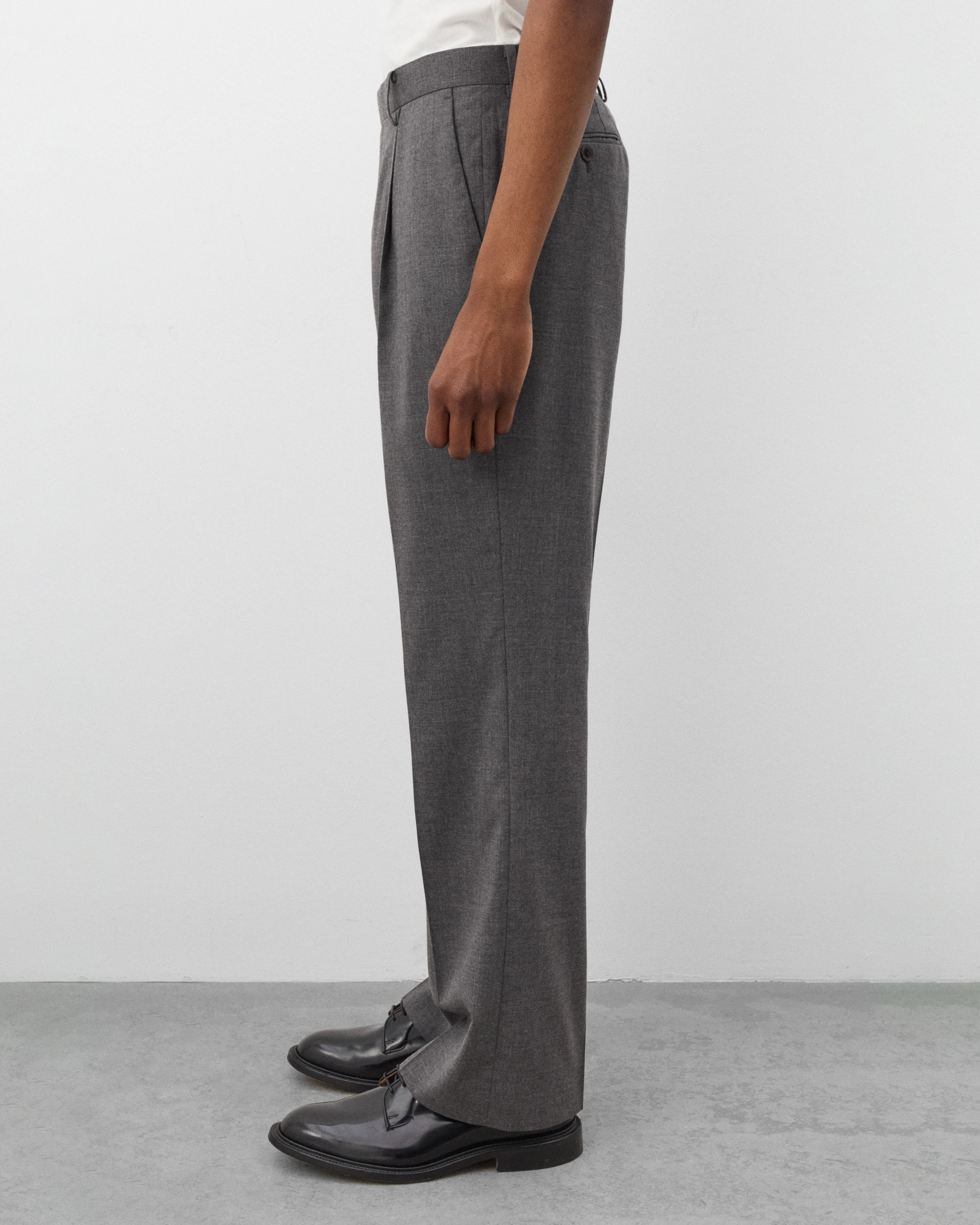 Auralee - Men's Summer Twist Cashmere Trousers - (Charcoal) - Image 4