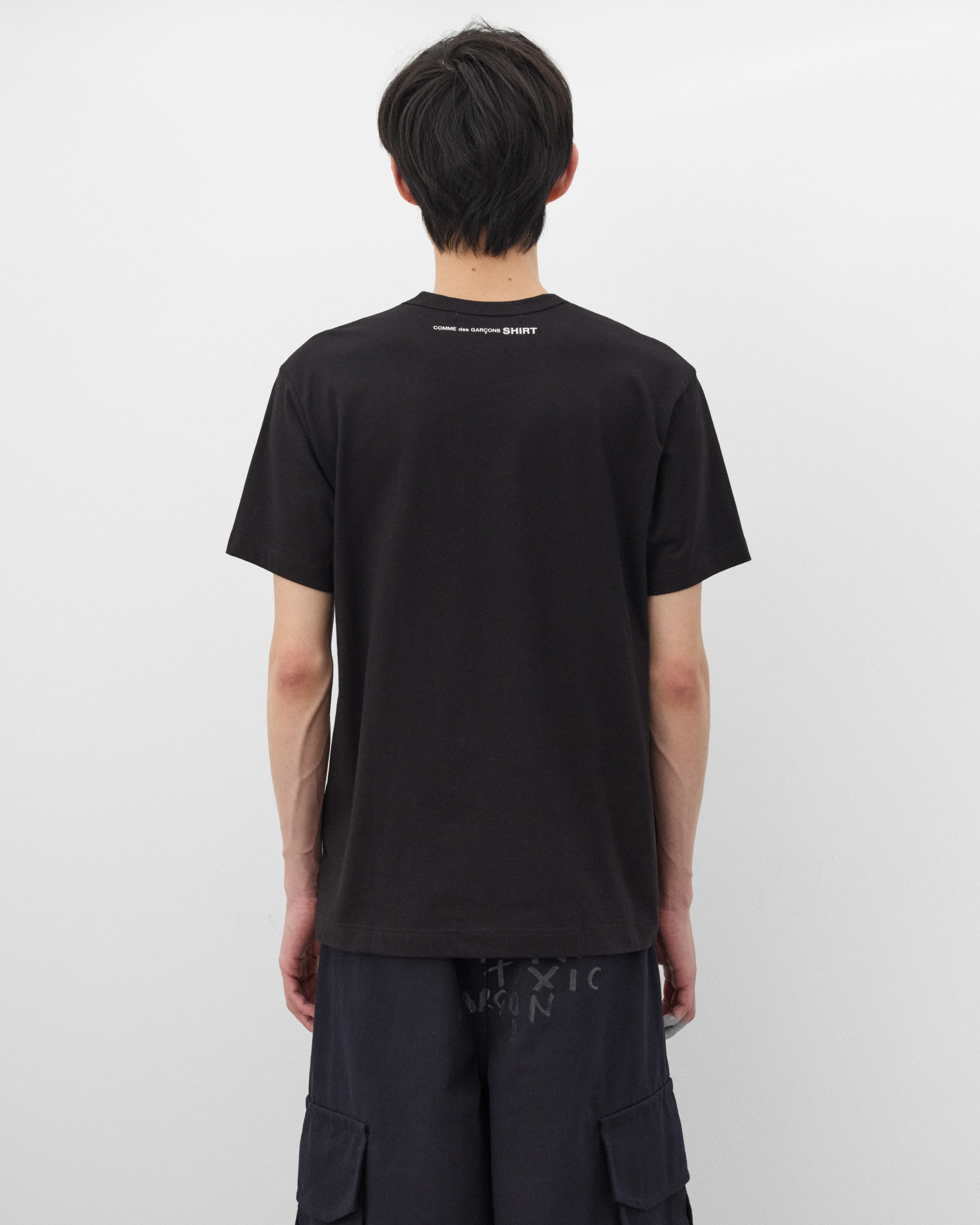 CDG Shirt - Men's Neck Logo T-Shirt - (Black) - Image 5