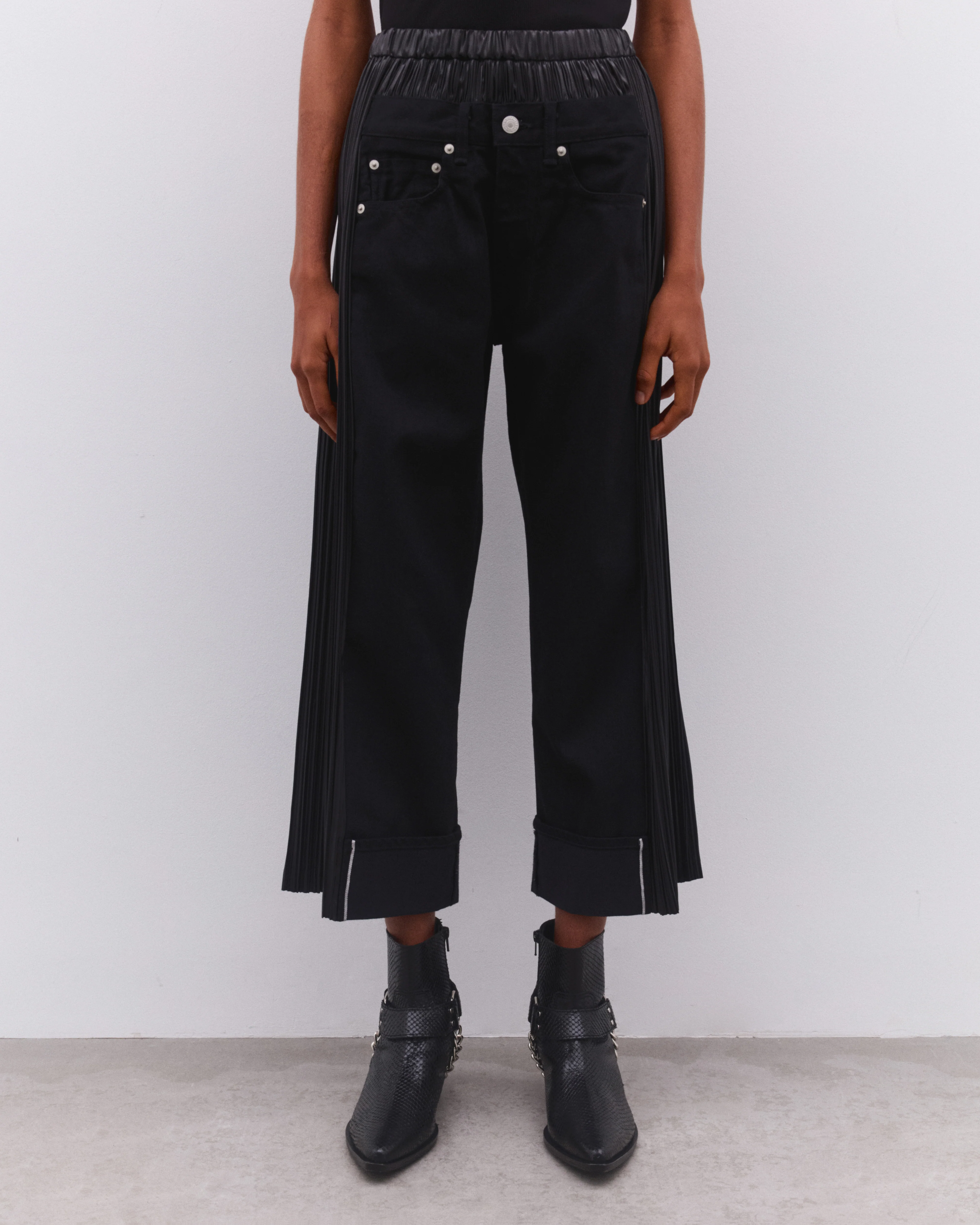 Junya Watanabe - Women’s Levis Hybrid Pleated Jeans - (Black) - Image 3