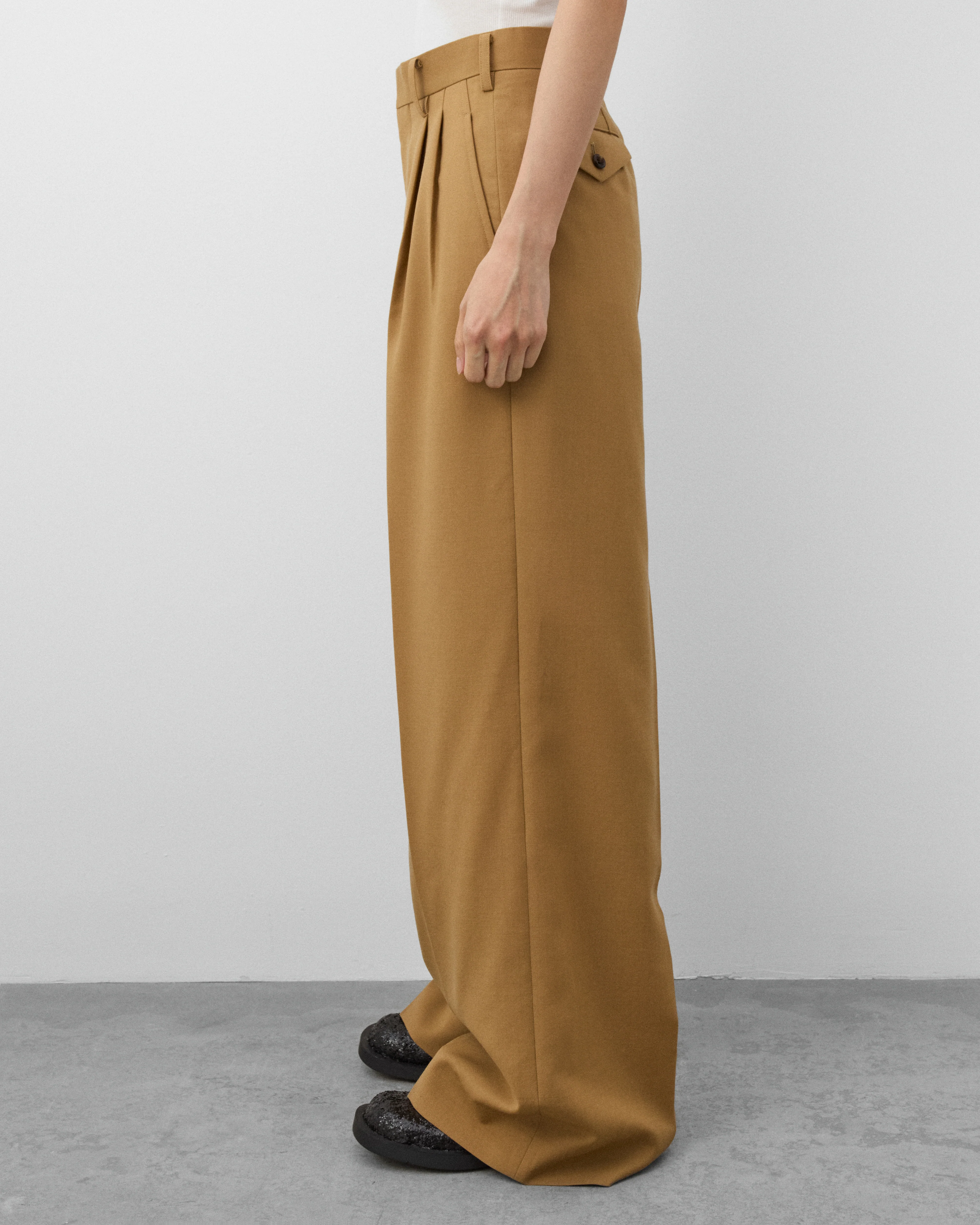 Junya Watanabe - Women's Pleated Trousers - (Beige) - Image 4