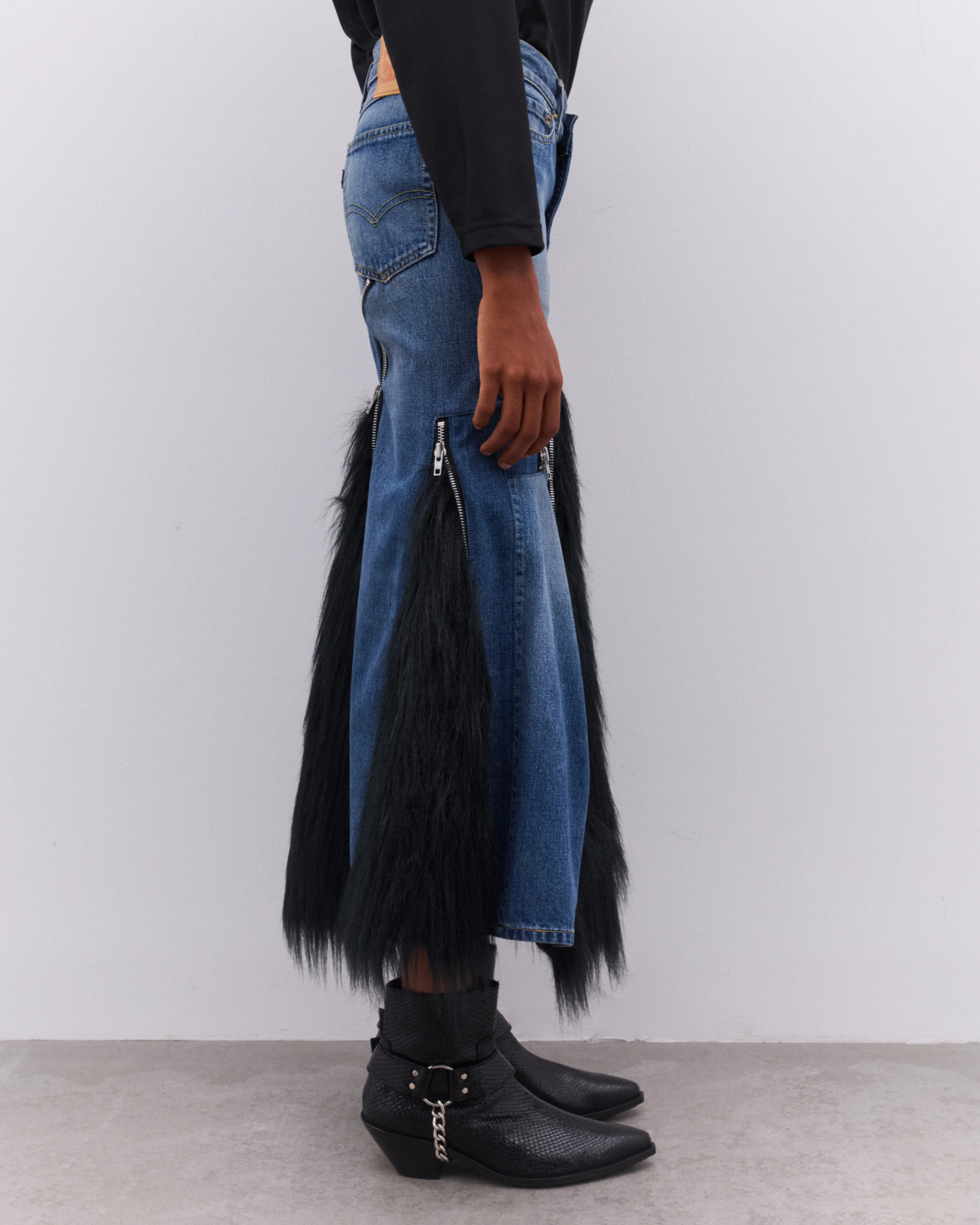Junya Watanabe - Women’s Levi's Faux Fur Panelled Skirt - (Indigo/Black) - Image 4