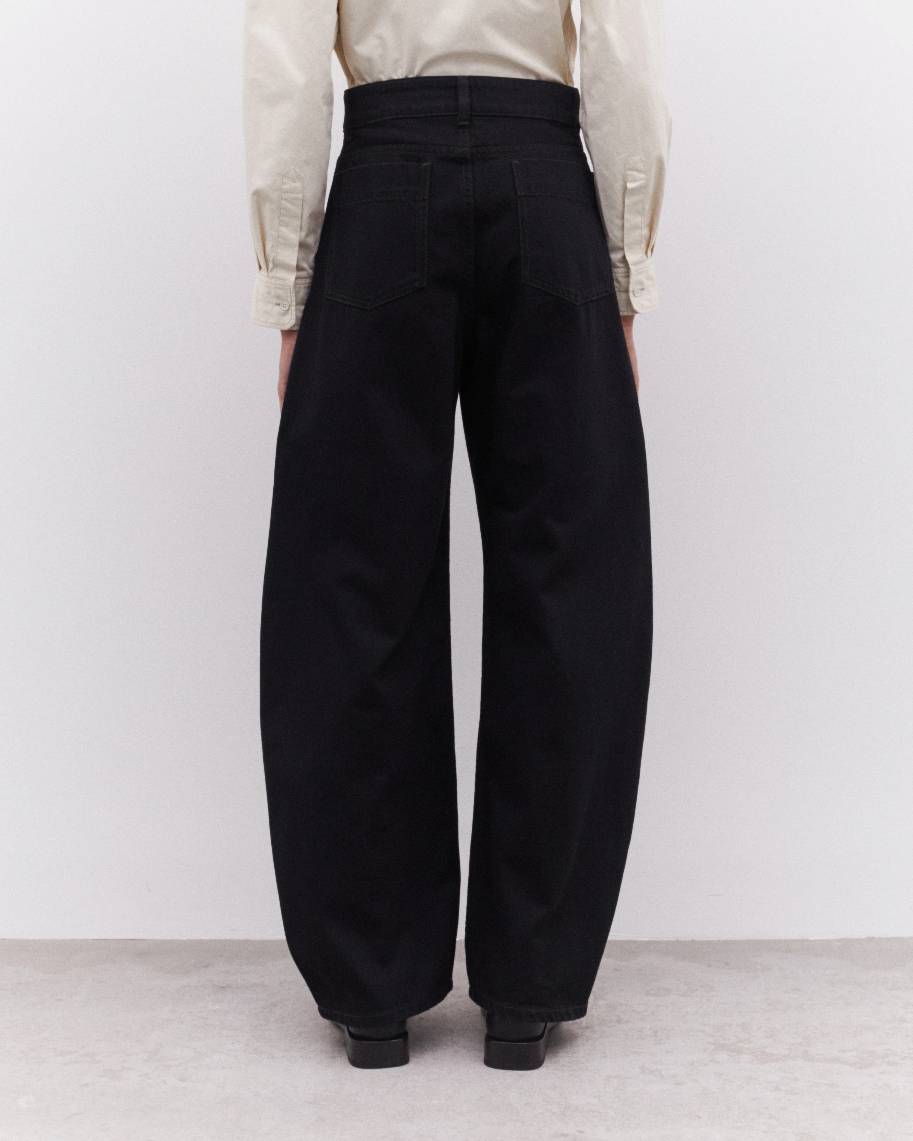 Lemaire - Women’s High Waisted Curved Pants - (Black) - Image 5