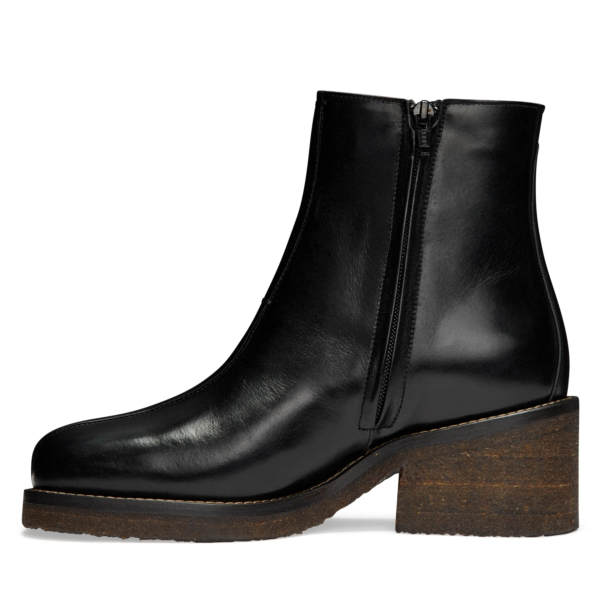 Lemaire - Women’s Woman Piped Heel - (Black) - Image 3