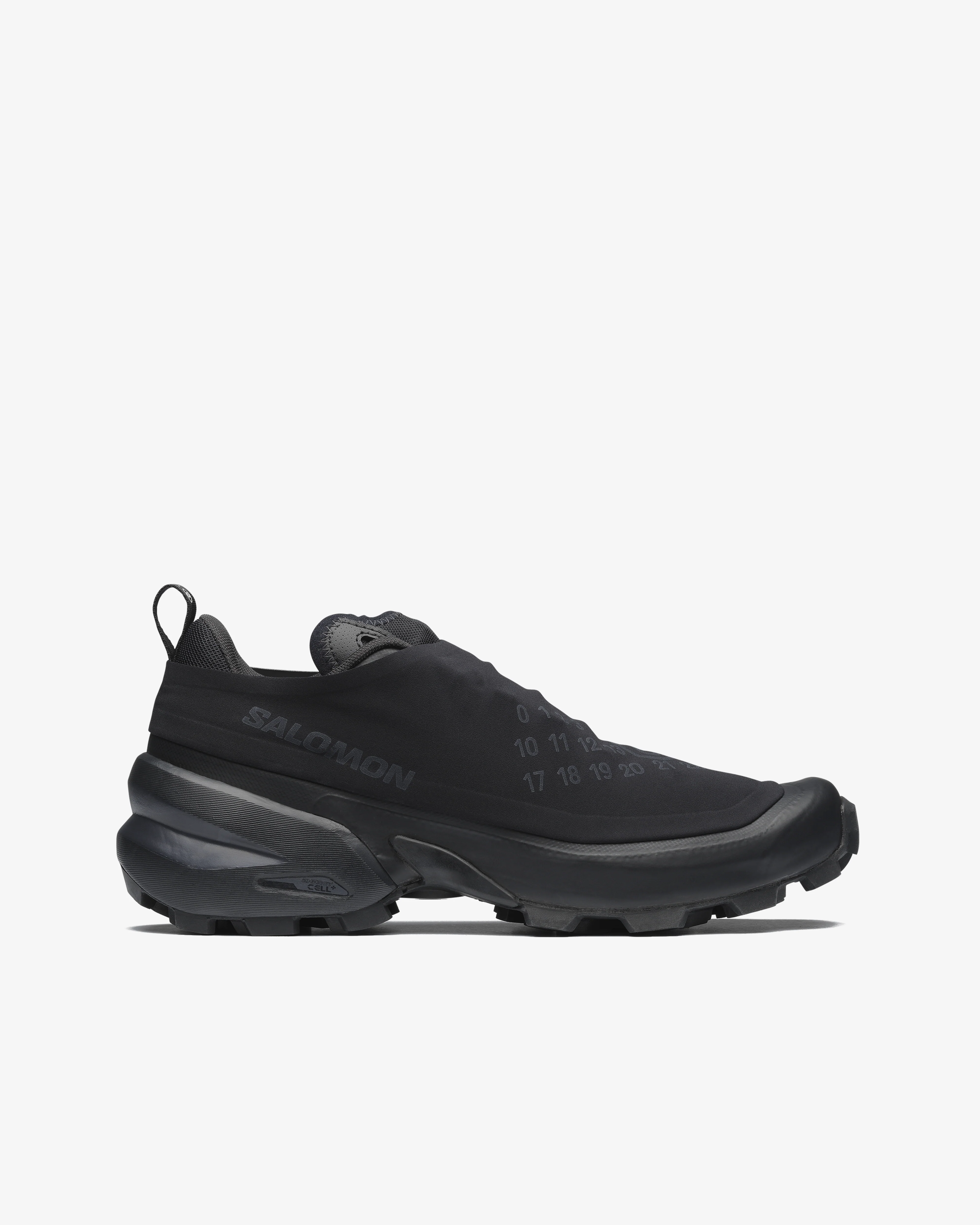 MM6 - Men's Salomon Cross Dust Sneakers - (Black)