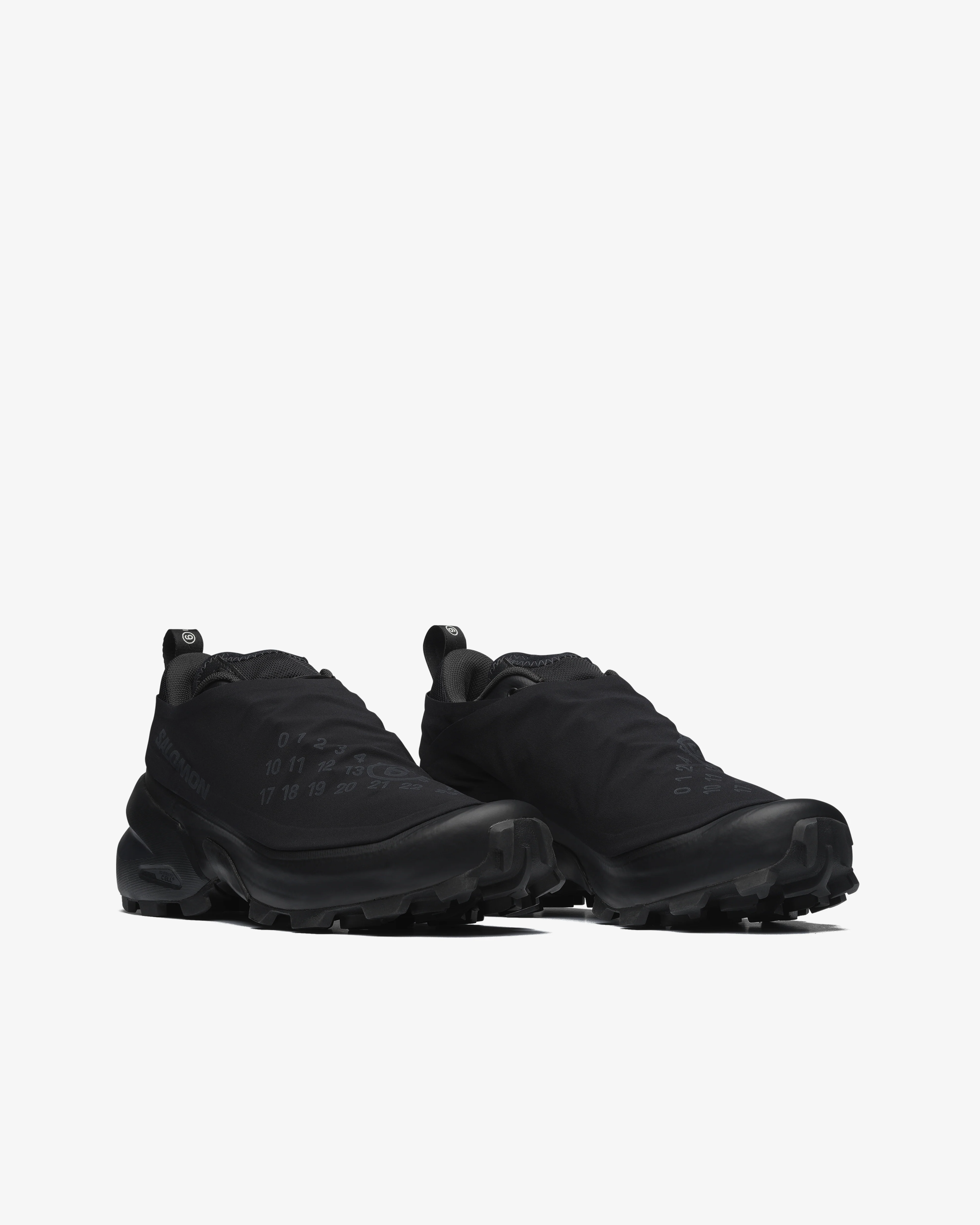 MM6 - Women's Salomon Cross Dust Sneakers - (Black) - Image 2