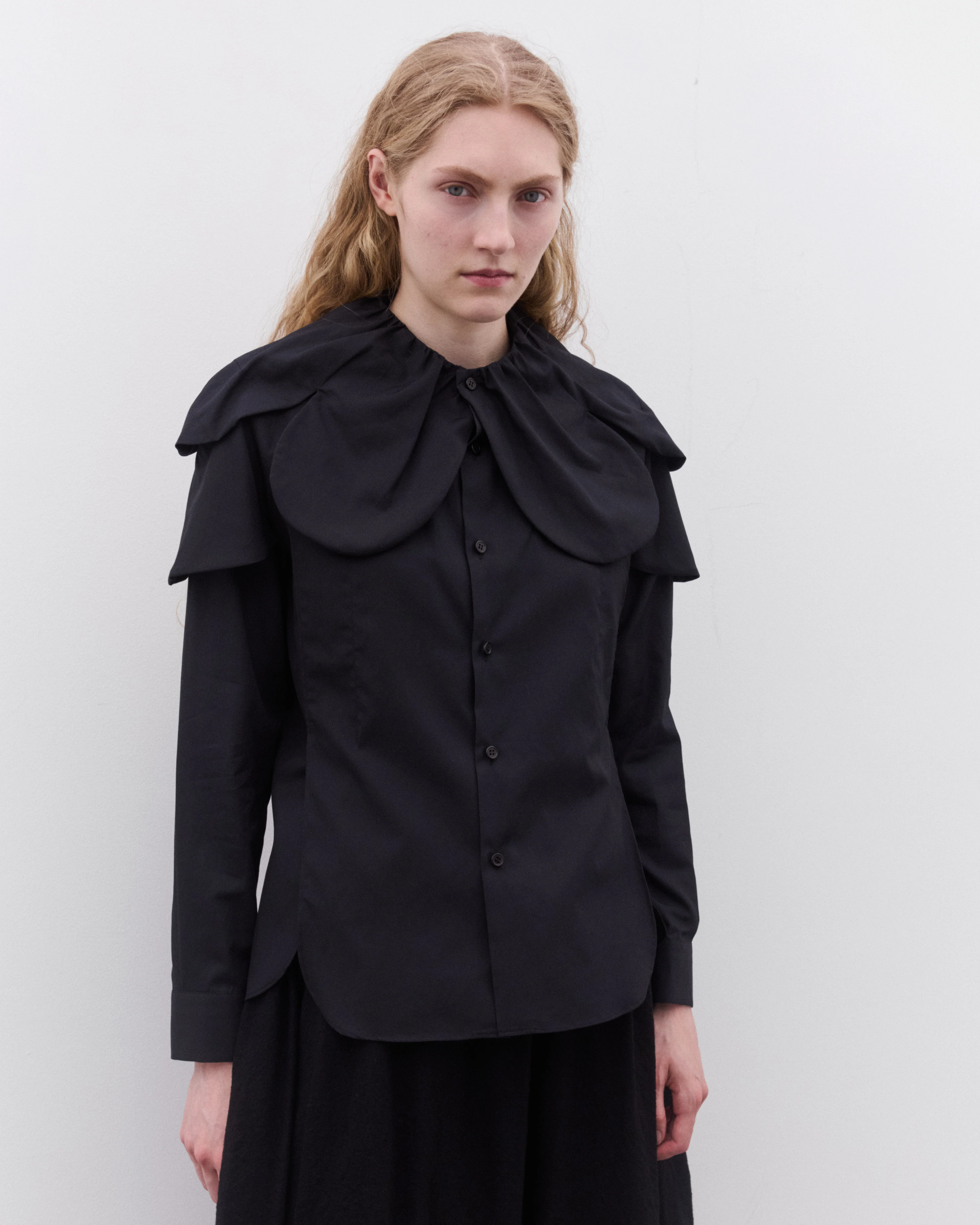 Noir Kei Ninomiya - Women's Petal Collar Shirt - (Black) - Image 3