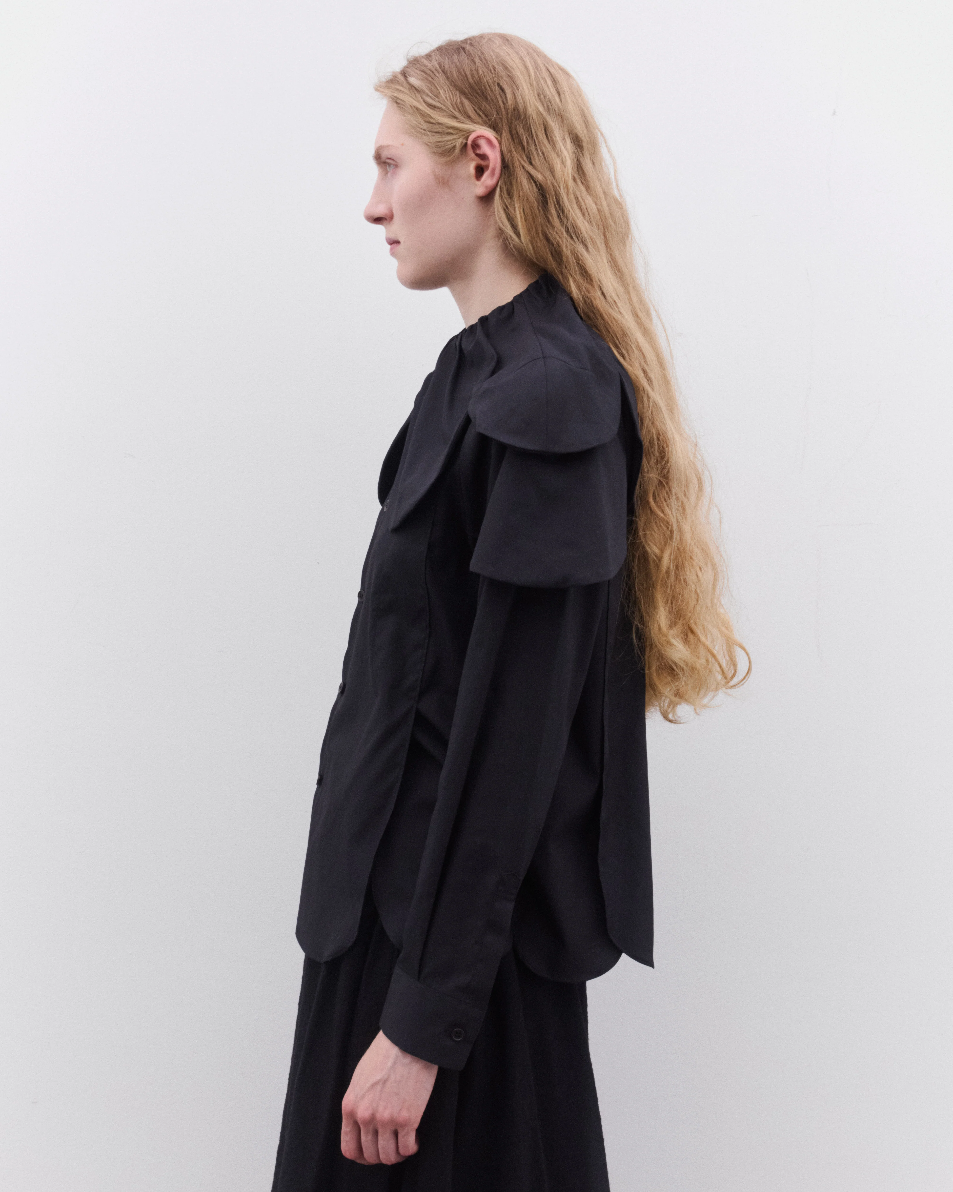 Noir Kei Ninomiya - Women's Petal Collar Shirt - (Black) - Image 4