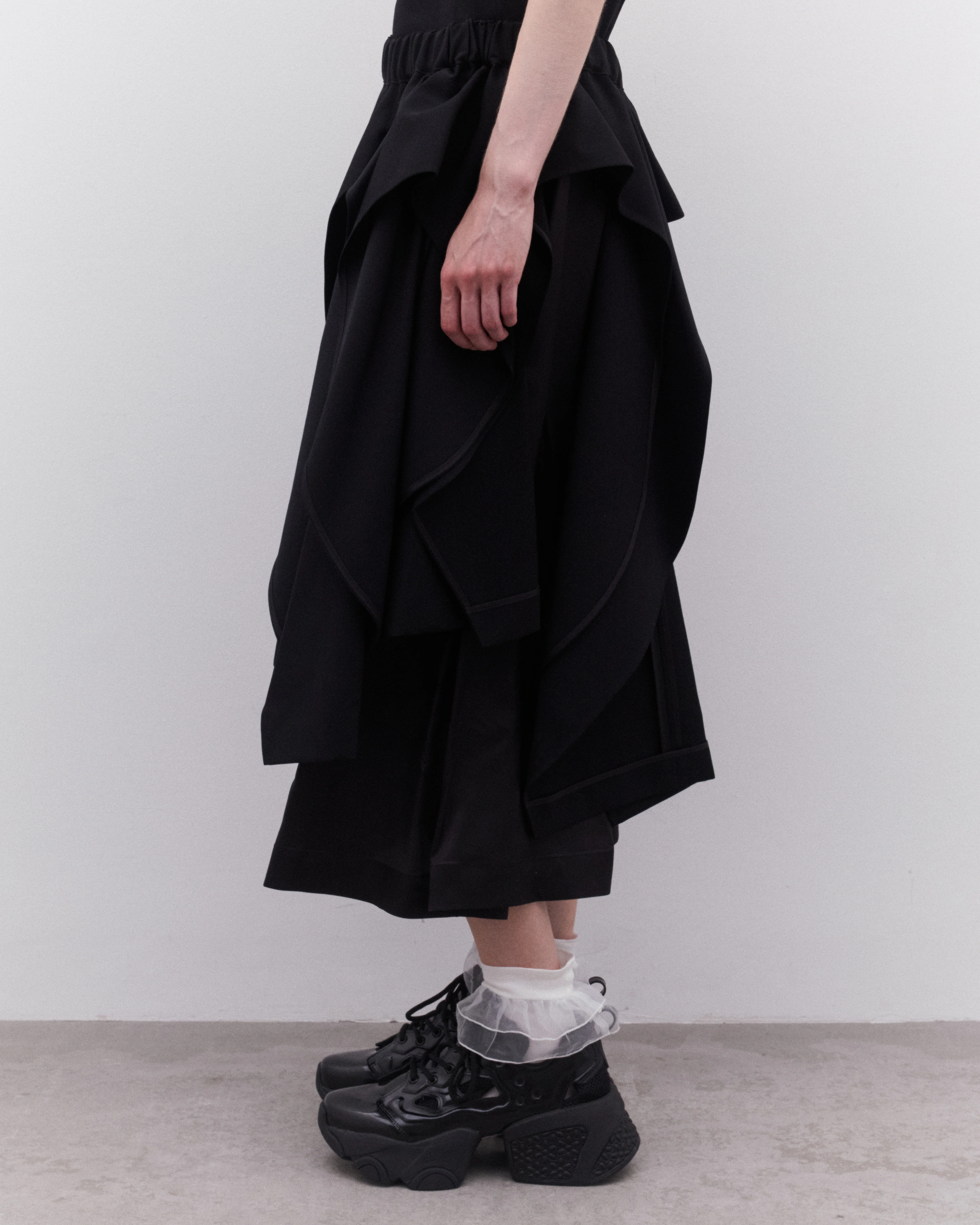 Noir Kei Ninomiya - Women’s Cut Out Skirt - (Black) - Image 4