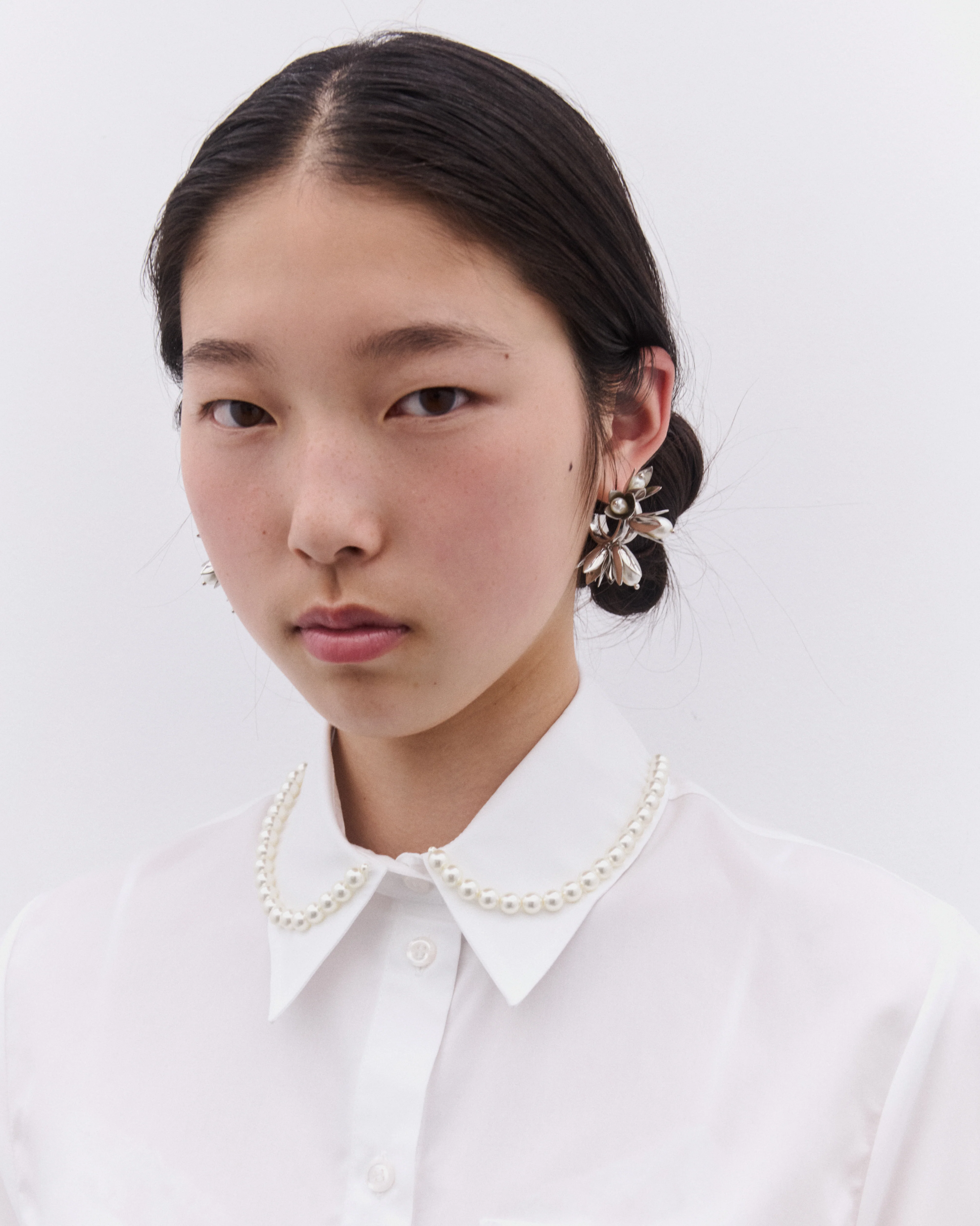 Simone Rocha - Women’s Cropped Pearl Trim Shirt - (White) - Image 7