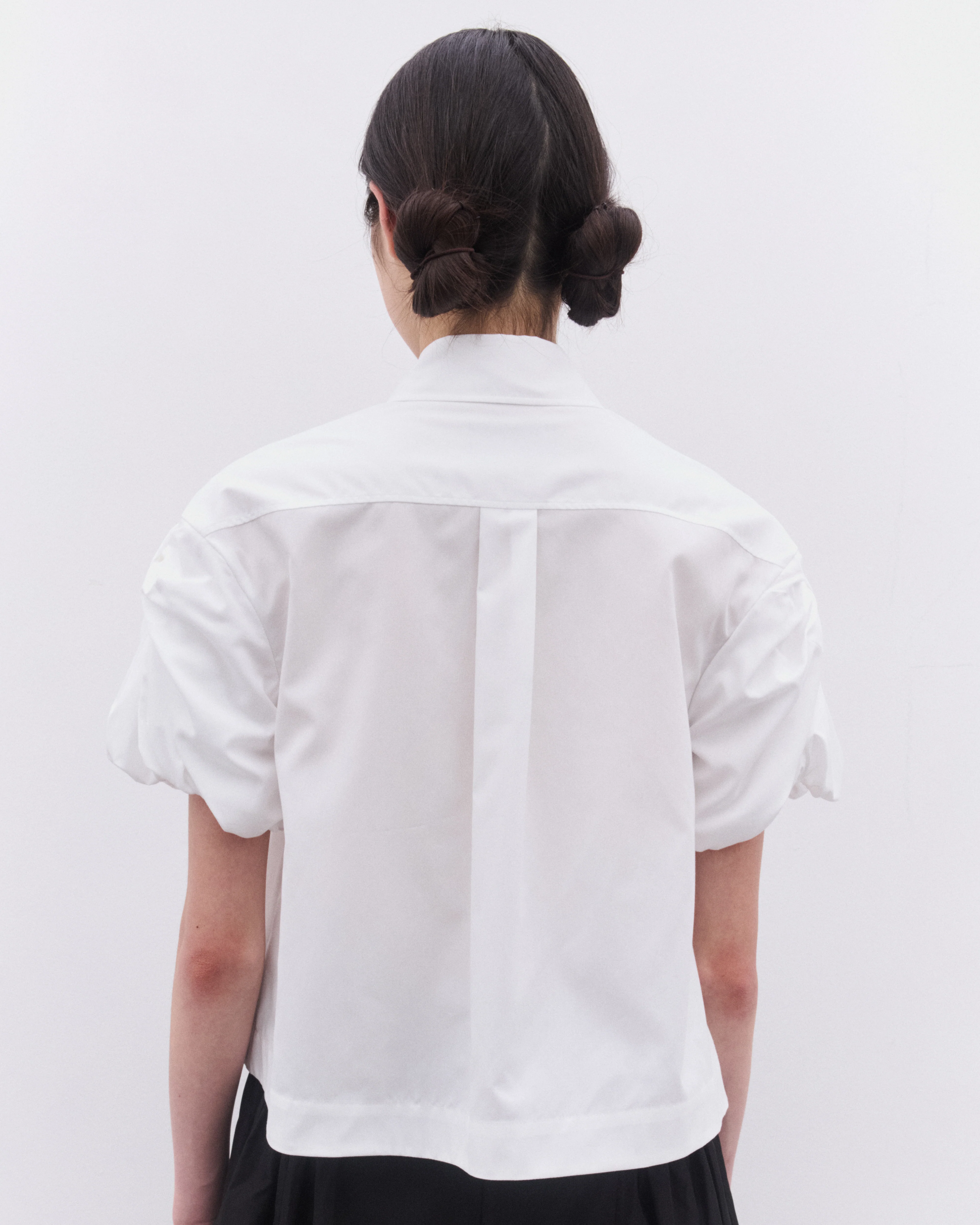 Simone Rocha - Women’s Cropped Puff Bow Sleeve Shirt - (White) - Image 5