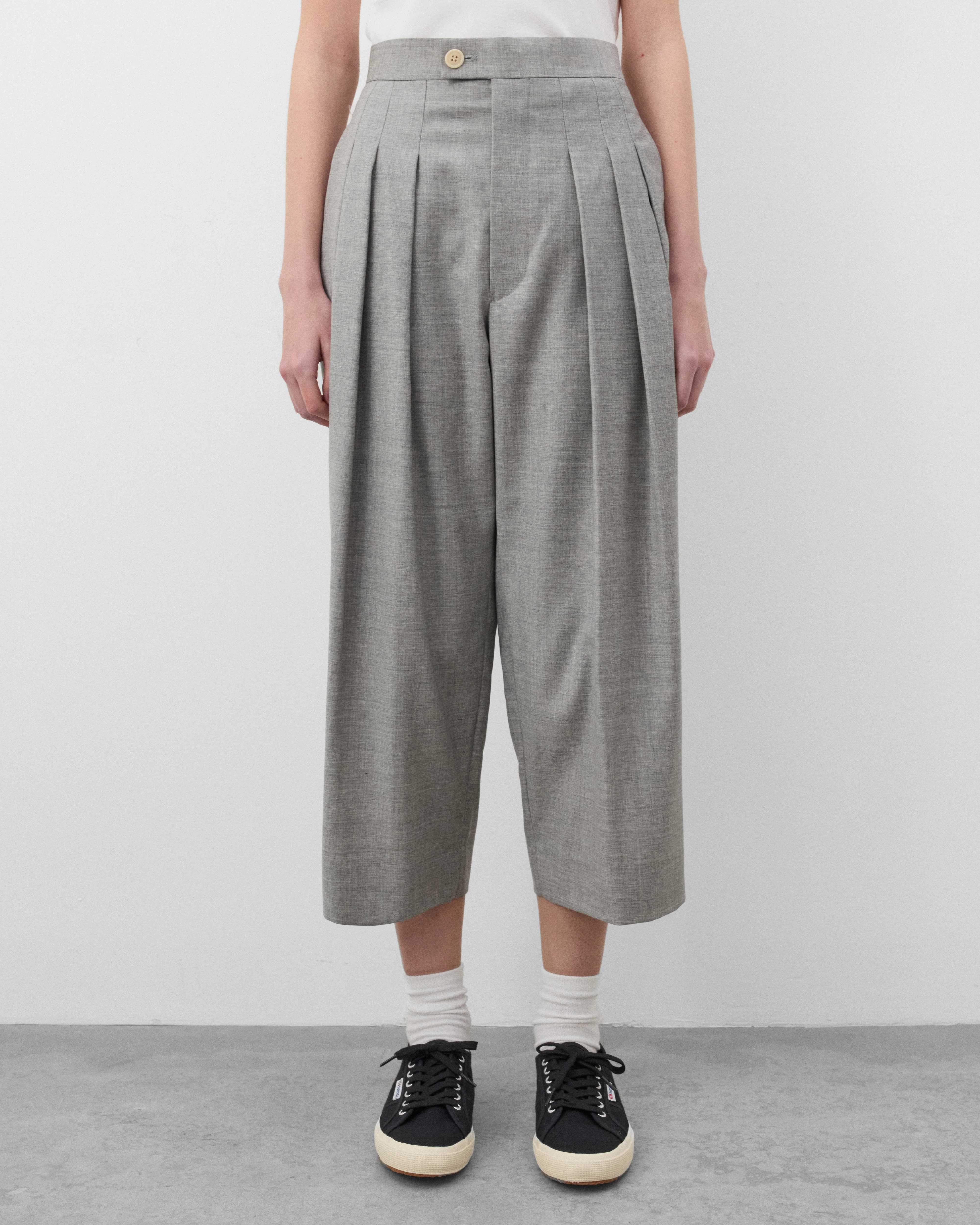 Tao - Women's Pleated Wool Trousers - (Grey) - Image 3