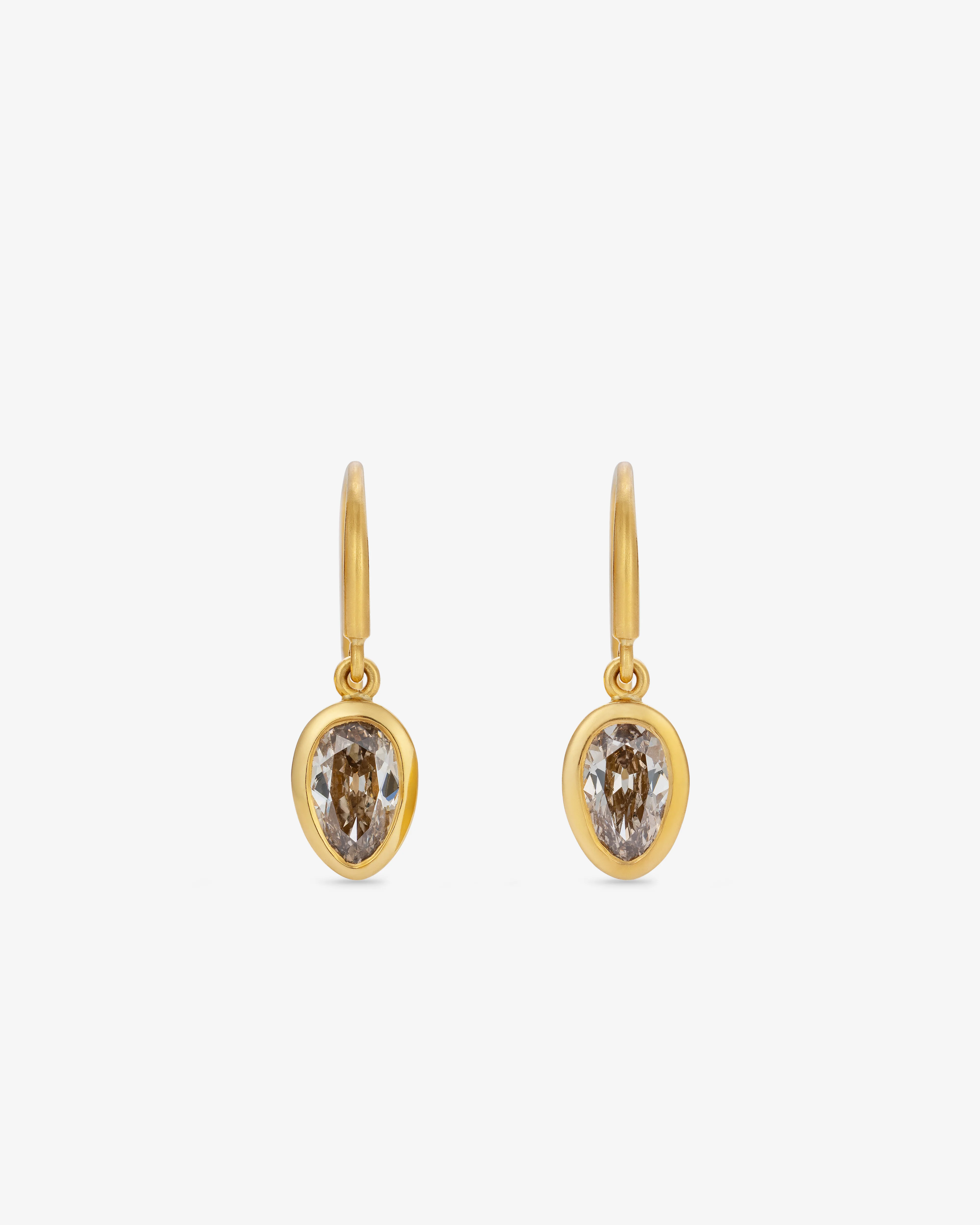William Welstead - Pear Drop Diamond Earrings - (Yellow Gold)